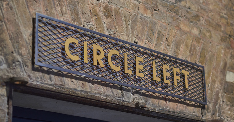 國(guó)外品牌設(shè)計(jì),專(zhuān)業(yè)品牌設(shè)計(jì),vi品牌設(shè)計(jì),品牌設(shè)計(jì)方案,品牌設(shè)計(jì)創(chuàng)意,品牌設(shè)計(jì)分析